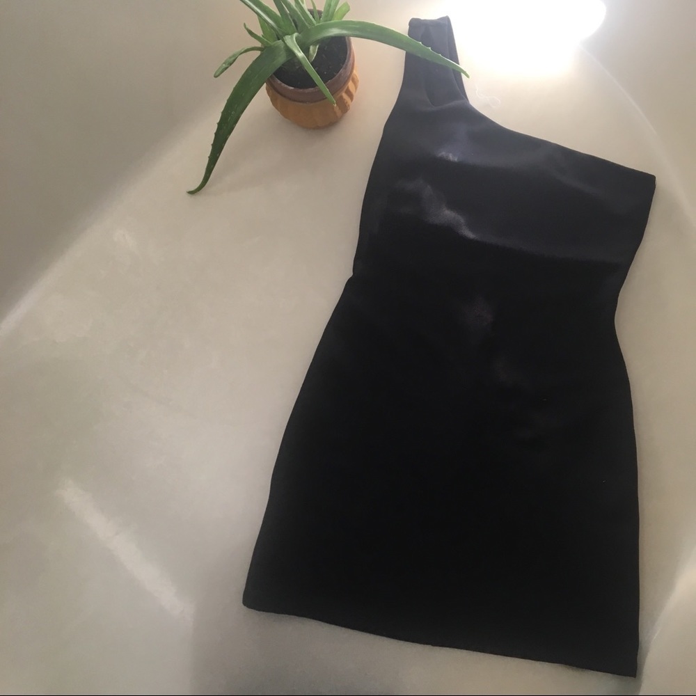 Hotkiss one shoulder LBD little black dress